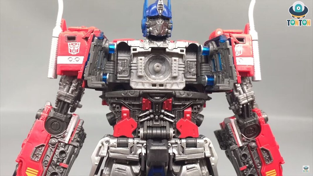 Transformers Masterpiece MPM 12 Optimus Prime  (13 of 43)